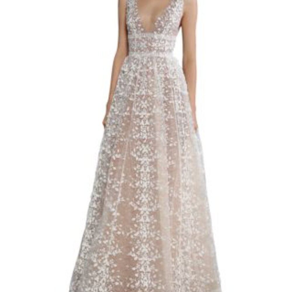 Bronx and Banco Megan Sleeveless V-Neck Lace Gown - Picture 2 of 5